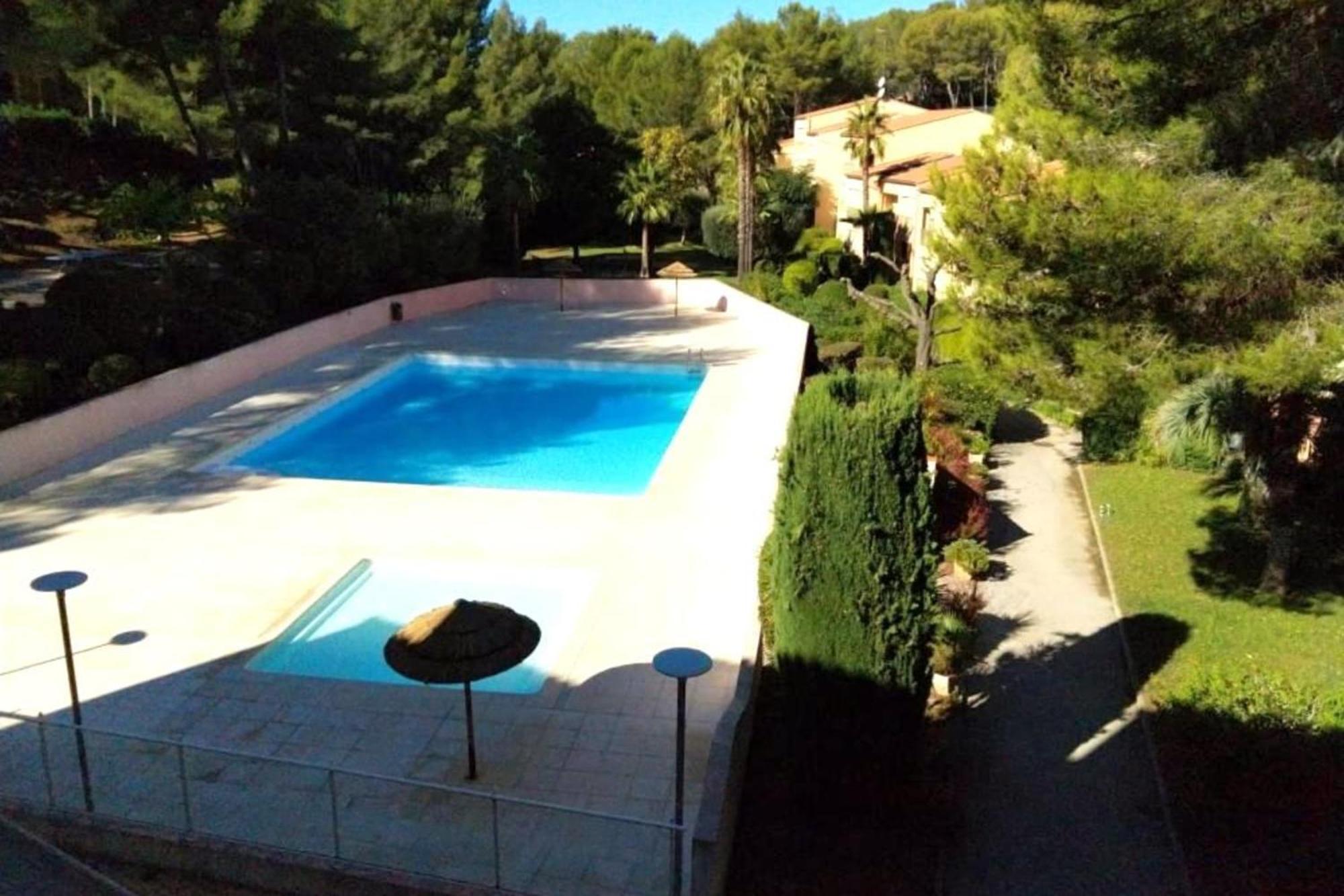Flat With Swimming Pool Near The Beach Sanary-sur-Mer Zewnętrze zdjęcie